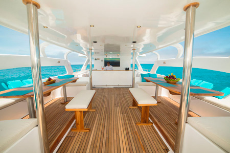 bar on deck Majestic