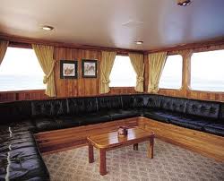 Tip Top III Lounge